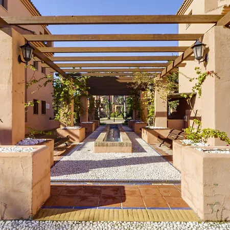 Apartment Hacienda Del Sol - Beachside