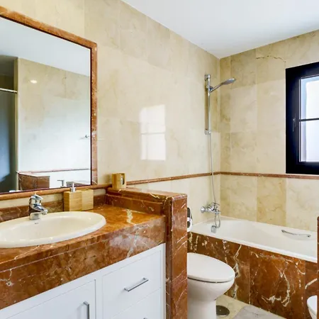 Hacienda Del Sol - Beachside Apartment *