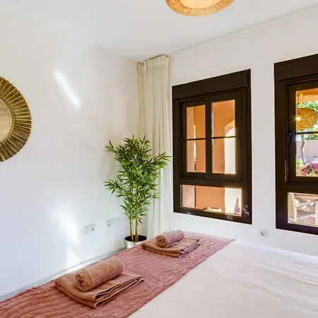 Apartment Hacienda Del Sol - Beachside